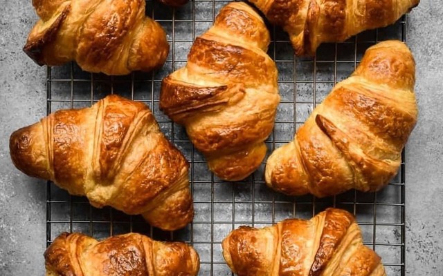 Tiệm Bánh MON AMI Bakery