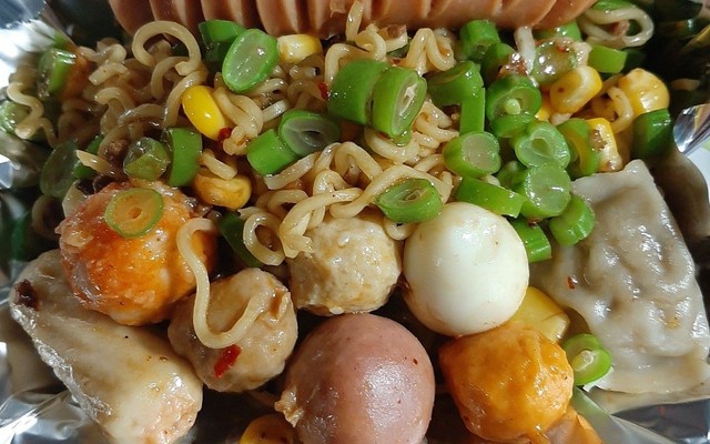 Tùng Vẩu - Mỳ Trộn & Nước Ép - Khuất Duy Tiến