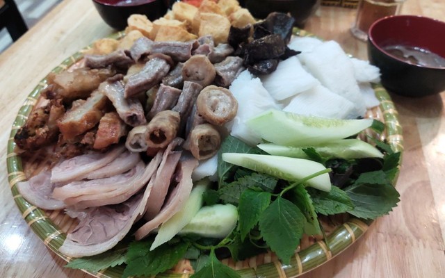 Nàng Mơ - Bún Đậu Mẹt