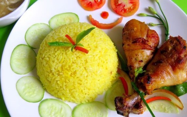 Cơm Gà Quê - Phạm Hùng