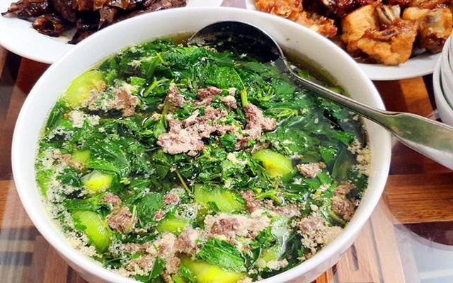 Cơm Việt Nam Hoàng Lan