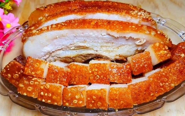 Lò Heo Quay Hoàng Phát - Heo Quay Da Giòn