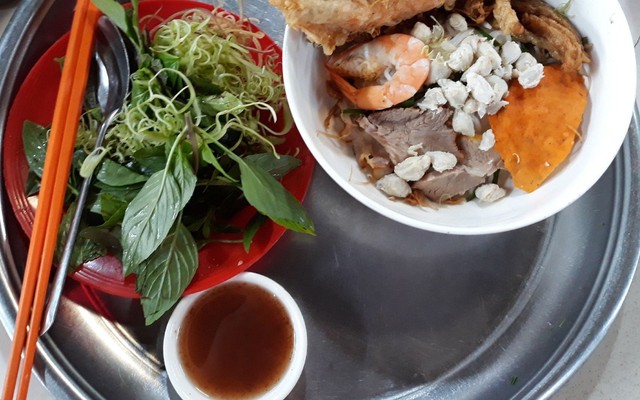 Bún Suông, Bánh Canh Cua Chợ Thiếc