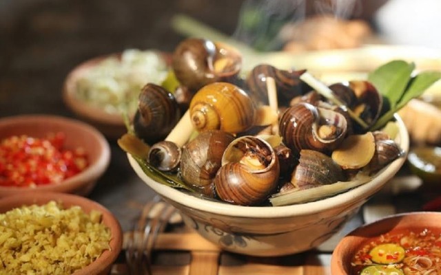 Ốc & Hải Sản Bia Tô 79