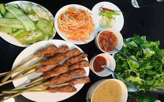 Quán Bánh Huế Tin Tin - Tú Mỡ