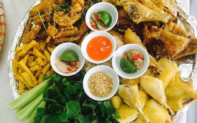 Gà Tươi Phạm Xá - Nguyễn Văn Huyên