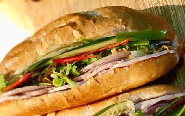 BÁNH MÌ CÔ BA - Nguyễn Thái Sơn