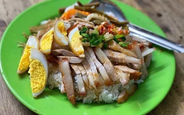 Cơm Tấm Long Xuyên Sinh Viên