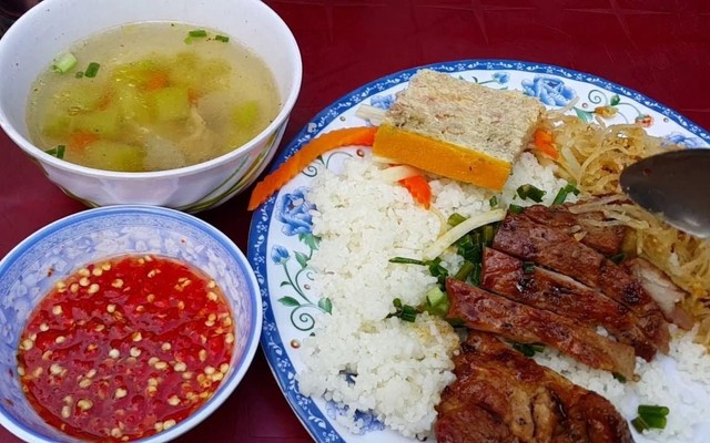 Cô Ba Vui Tính - Cơm Tấm & Bún Thịt Nướng