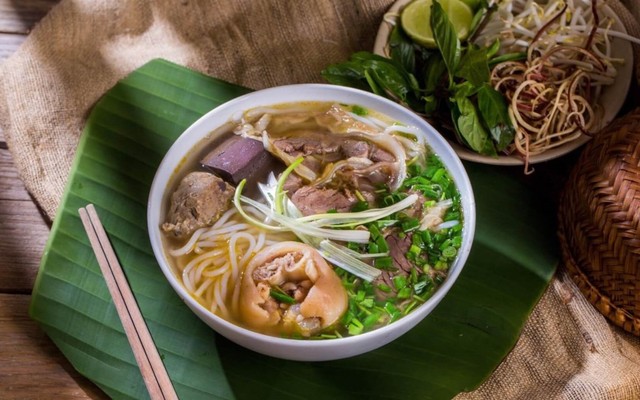 Chị Ba - Bún Bò Sài Gòn - Hồ Sen