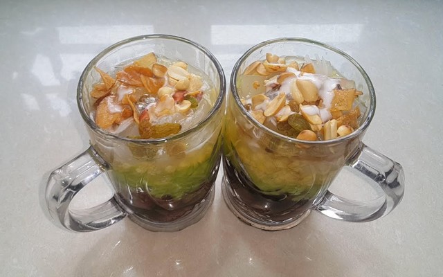 Hoàng Xuân - Chè Thập Cẩm & Xoa Xoa Hạt Lựu