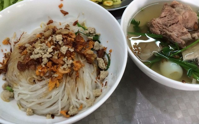 Hủ Tiếu Rồng Nhỏ - Lý Thường Kiệt