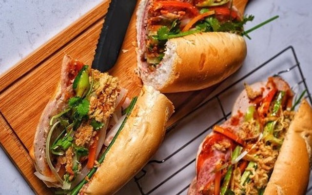 Lò Bánh Mì Tuyết Nhi Hà Nội - Nguyễn Văn Quá