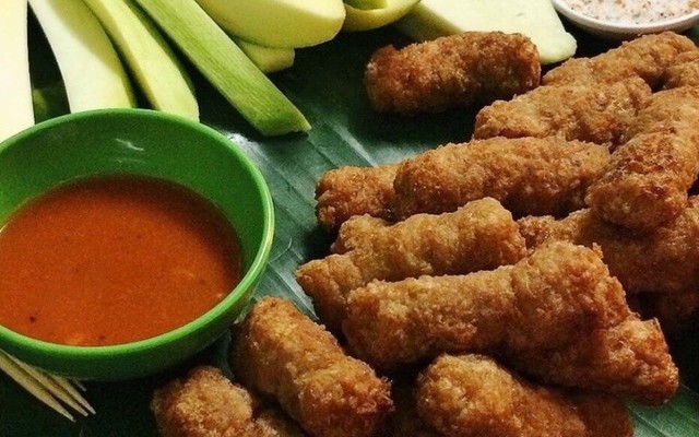 Súp Gà & Nem Chua Rán - Thanh Phương