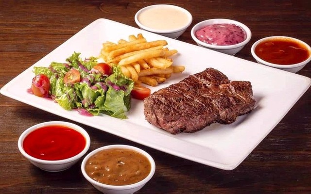 Bếp Steak Ruhi - 64 Phong Phú