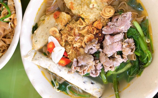 2 Chị Em - Bánh Đa, Bún, Miến - Đền Lừ 2