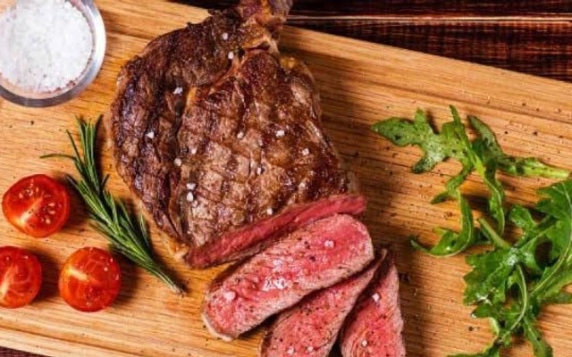 Tiệm Ăn Bà Na - Chuyên Các Món Bò - Phan Châu Trinh