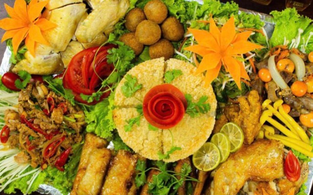 Vua Mẹt Gà & Hải Sản Bốc Tay - Kim Mã