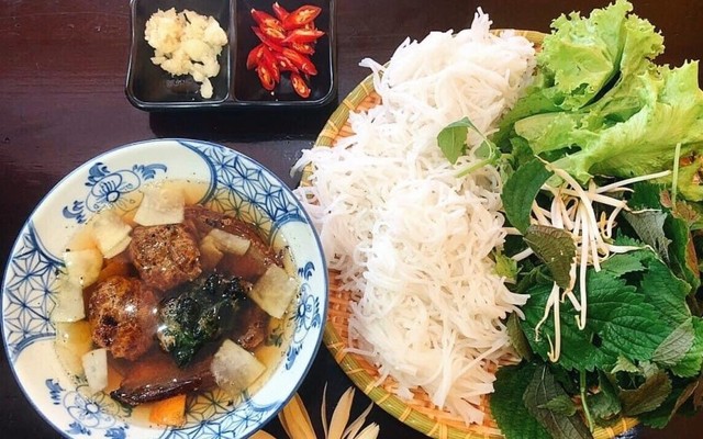 BÚN CHẢ CÔ MAI - Chuẩn Vị Hà Nội Xưa