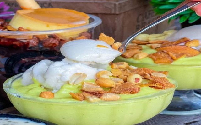 Nhà Cam - Chè Khúc Bạch - Kem Bơ