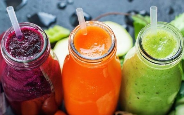 Út Sài Gòn - Sinh Tố & Thức Ăn Nhanh