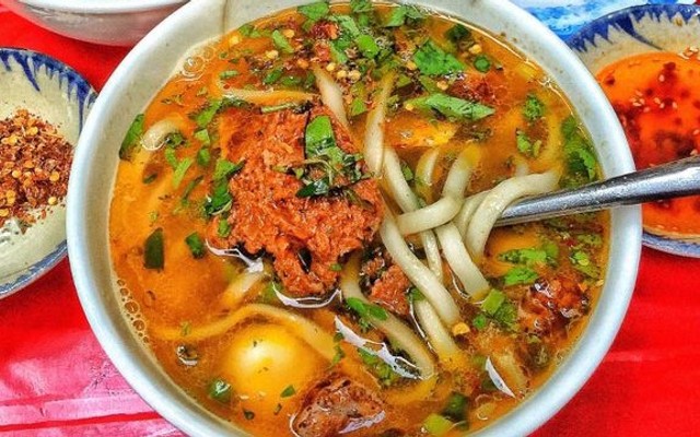 Bánh Canh Lâm Nguyên