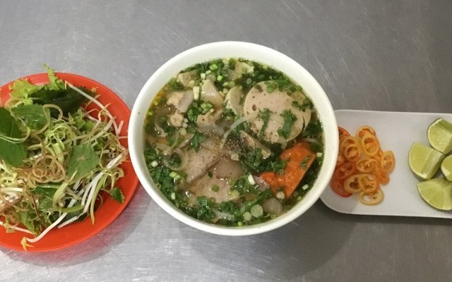 Bún Bò Huế Ngon Nhất Sài Gòn