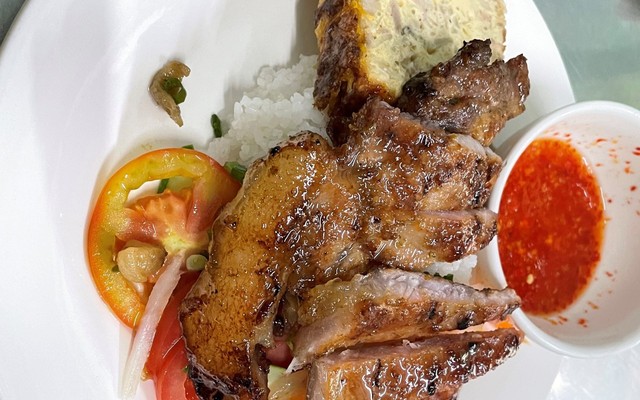 Quán Cơm Tấm Hoàng - Đình Tân Khai