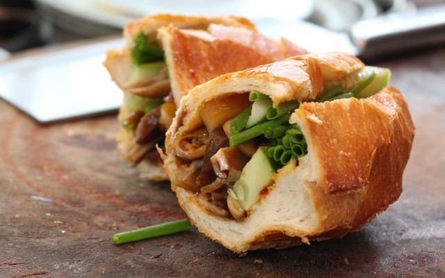 BÁNH MÌ SỐ DZÁCH - HƯNG PHÚ