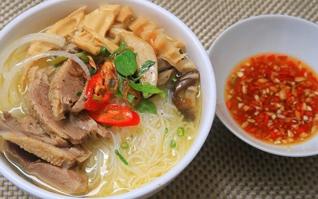 Bún Măng Vịt - Cơm Trưa 212
