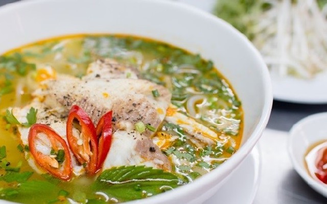 Bánh Canh Cá Lóc O Xí