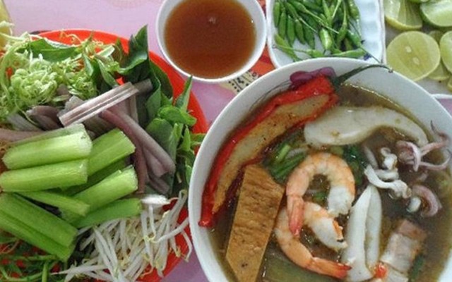 BÚN MẮM CÔ TƯ MIỀN TÂY