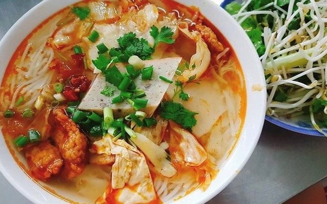 BÚN CHẢ CÁ, MỌC, GIÒ HEO MẬP