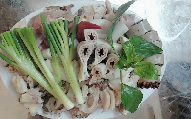 Đệ Nhất Lòng - Lòng Lợn - Đường Thống Nhất