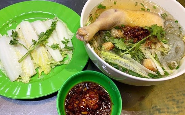 Quán Ăn Con Gà Vàng - Hủ Tiếu Trộn