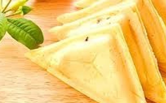 Bánh Hotdog, Bánh Cá - Uyên Lê