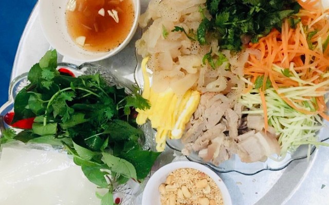 Miu Miu - Cơm Văn Phòng