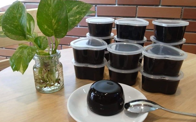BLACK & WHITE - CAFE SẠCH & QUY LINH CAO