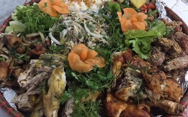 Bia Ven Hô - Đại Học Thái Nguyên