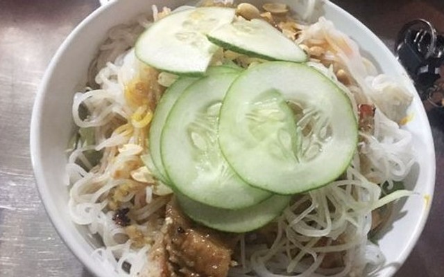 Quán Ly Ly - Bún Thịt Nướng & Ăn Vặt