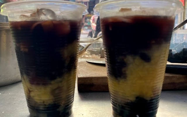 Kim Liên - Chè, Trà Sữa & Bánh Mì - Hàm Nghi