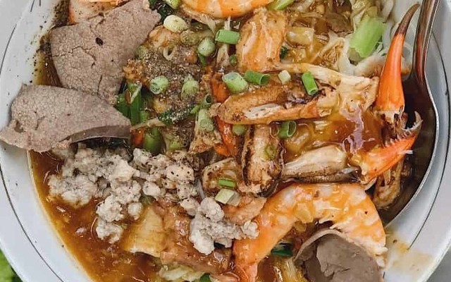 Cô Ba Vũng Tàu - Hủ Tiếu Nam Vang