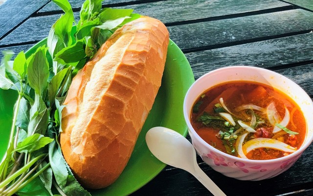 Bò Kho Bánh Mì - Nguyễn Phúc Chu