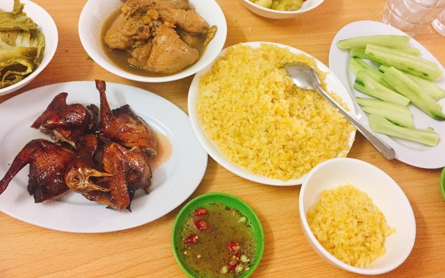 Cơm Đảo Gà Rang - Gà Tần & Chim Quay - Tống Duy Tân