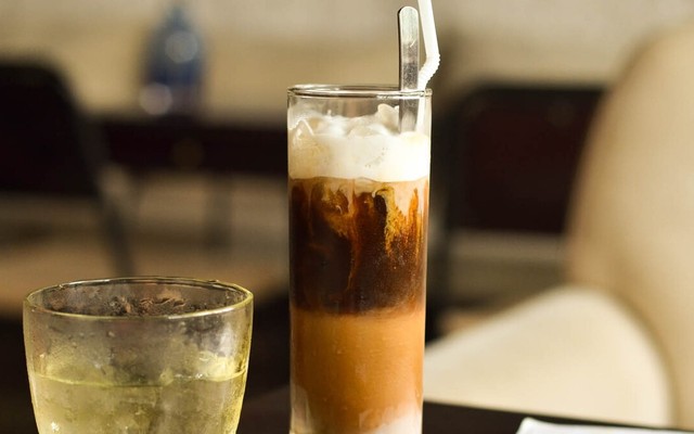 Cà Phê Ê - LÊ - NA