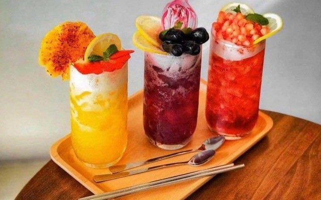 TIỆM TRÀ CHÚNG TA 10 NĂM SAU