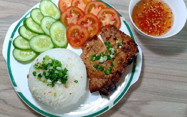 Cơm Tấm Sườn Nướng Mật Ong 35K