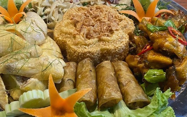 Vua Gà Hùng Râu
