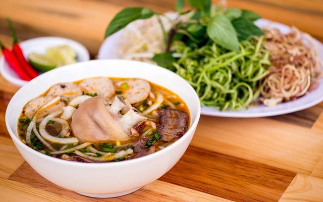 BÚN BÒ HUẾ - GỐC HUẾ- GIANG THỦY