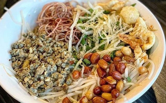 MINH BÉO - BÁNH CANH & BÚN MẮM NÊM